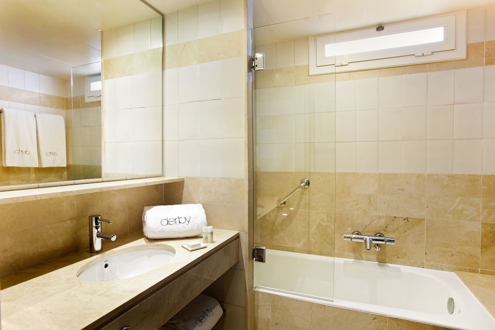 Hotel Derby Barcelona — Hotel rooms in Barcelona, Catalonia