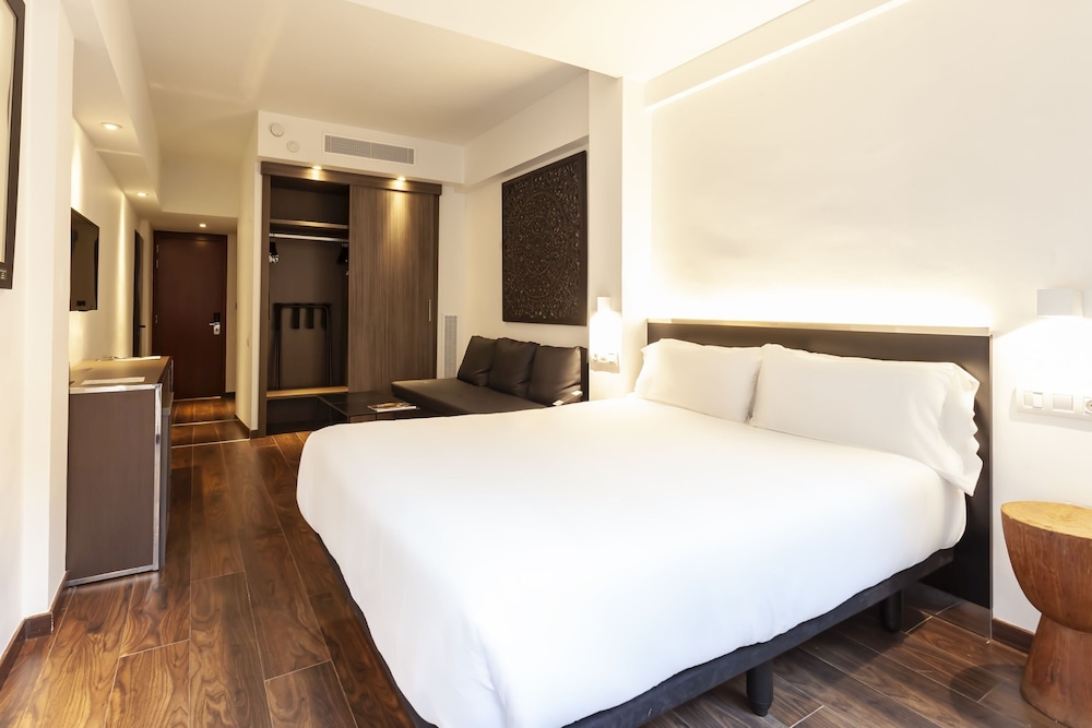 Hotel Derby Barcelona — Hotel rooms in Barcelona, Catalonia