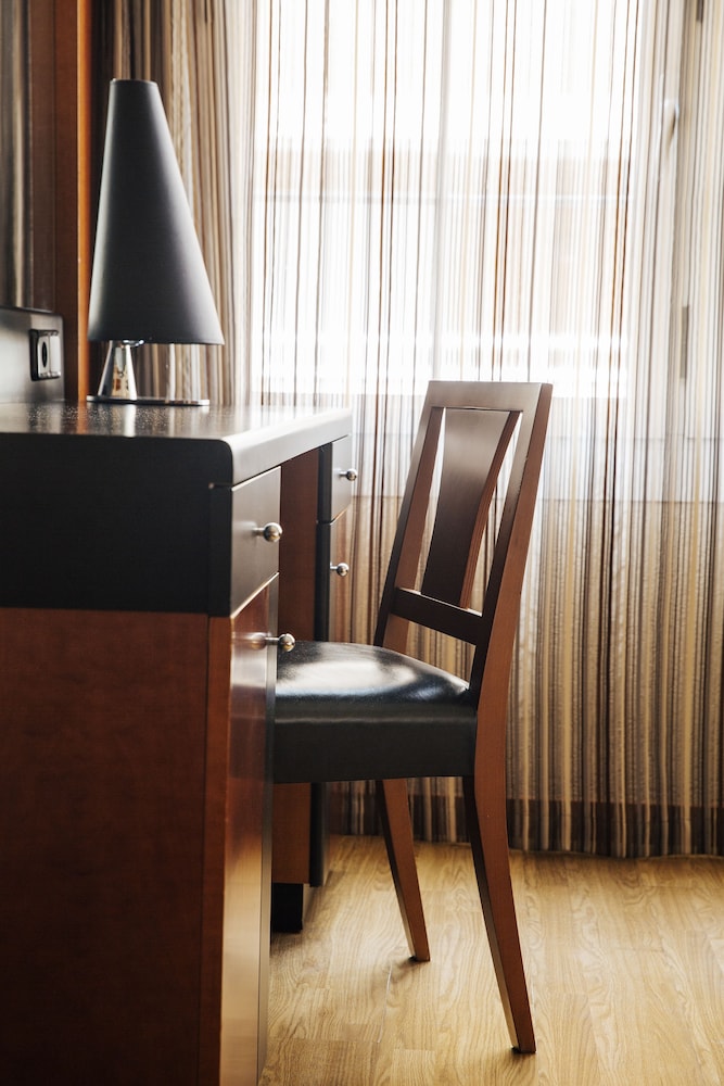 Hotel Derby Barcelona — Hotel rooms in Barcelona, Catalonia