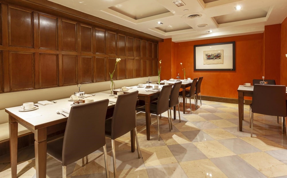 Hotel Derby Barcelona — Restaurant & bars in Barcelona, Catalonia