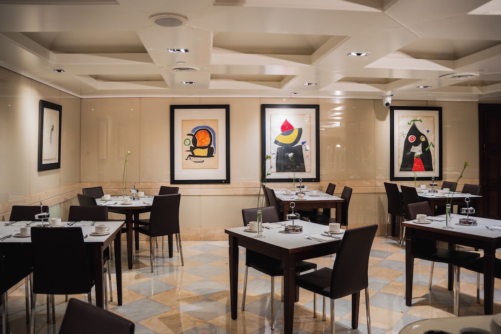 Hotel Derby Barcelona — Restaurant & bars in Barcelona, Catalonia