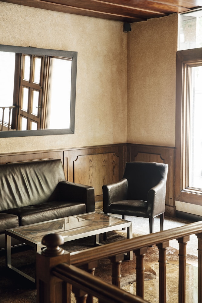 Hotel Derby Barcelona — Hotel rooms in Barcelona, Catalonia