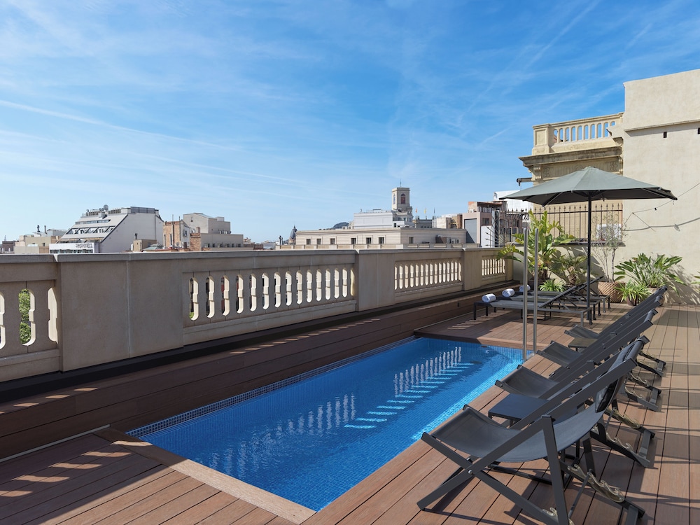 H10 Urquinaona Plaza — Main photo in Barcelona, Catalonia