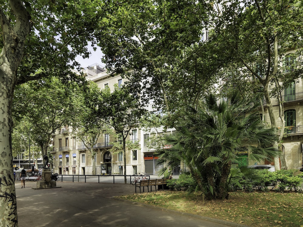 H10 Urquinaona Plaza — Attractions in the area in Barcelona, Catalonia