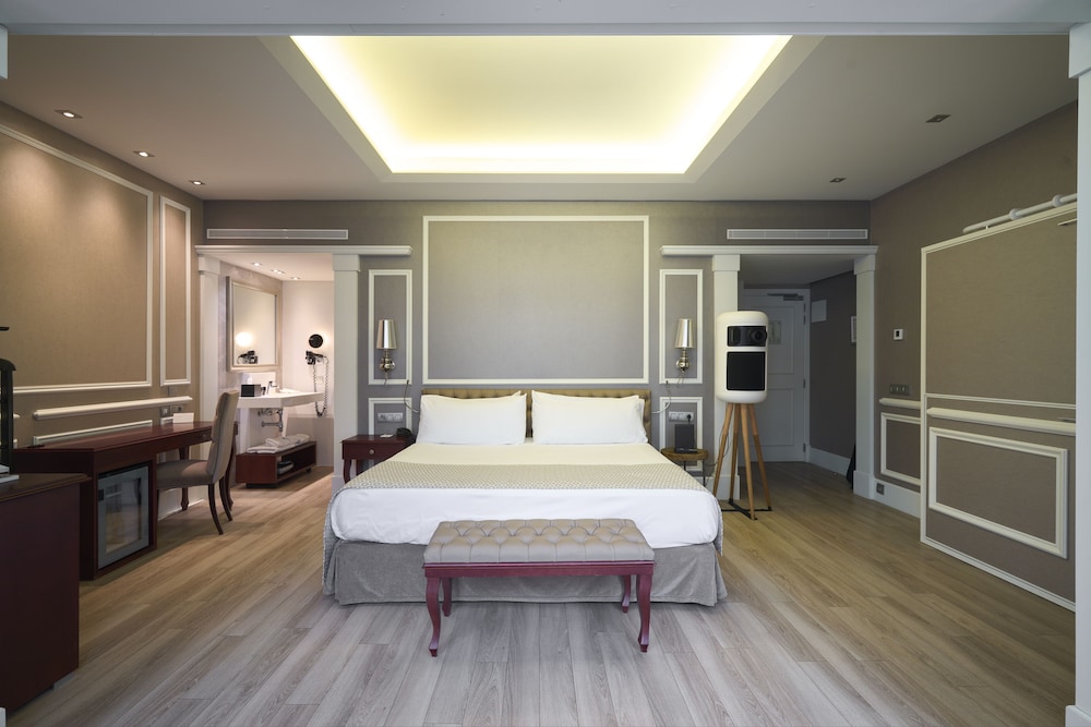 Catalonia Passeig de Gràcia — Hotel rooms in Barcelona, Catalonia