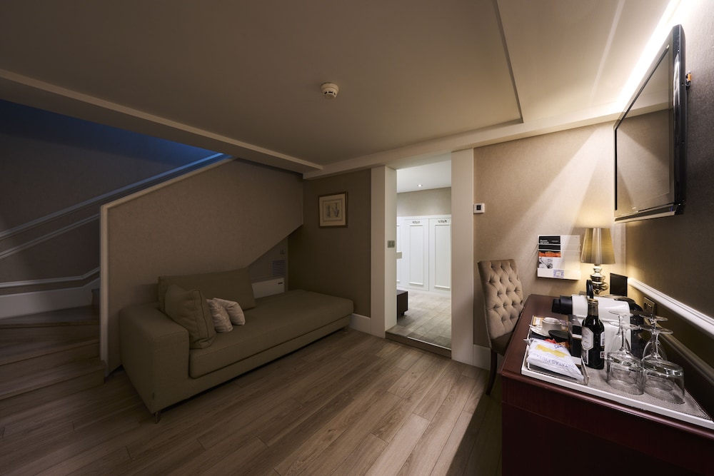 Catalonia Passeig de Gràcia — Hotel rooms in Barcelona, Catalonia