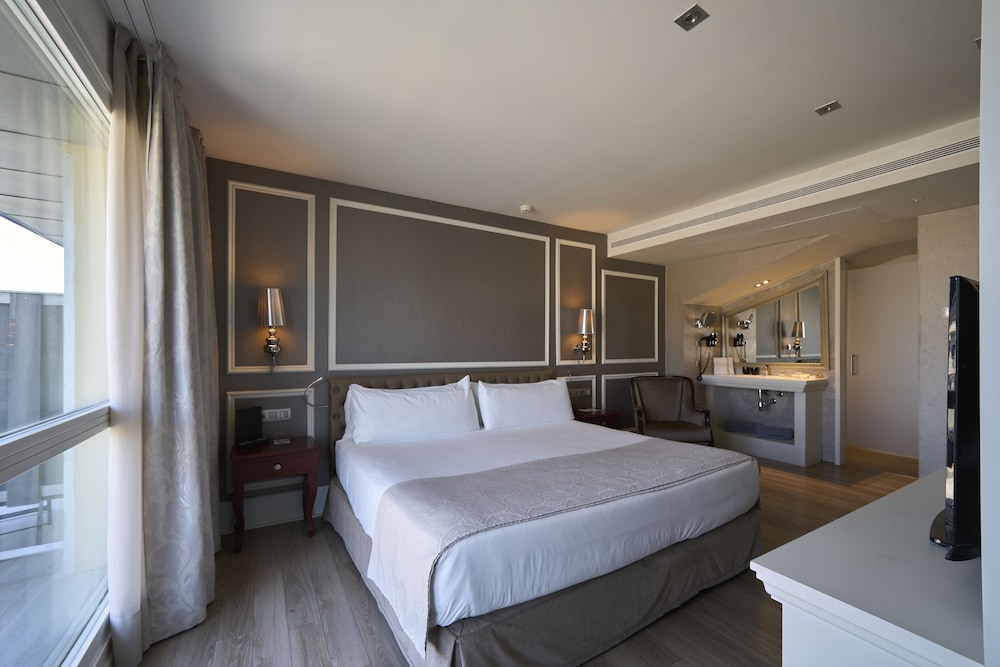 Catalonia Passeig de Gràcia — Hotel rooms in Barcelona, Catalonia