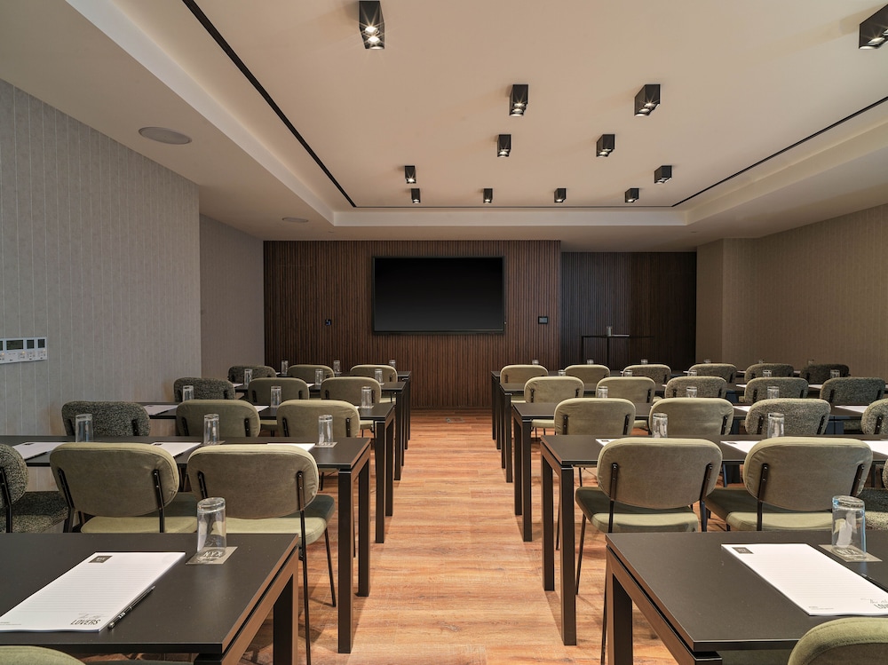 NYX Hotel Limassol — Hotel building in Limassol, Limassol Region