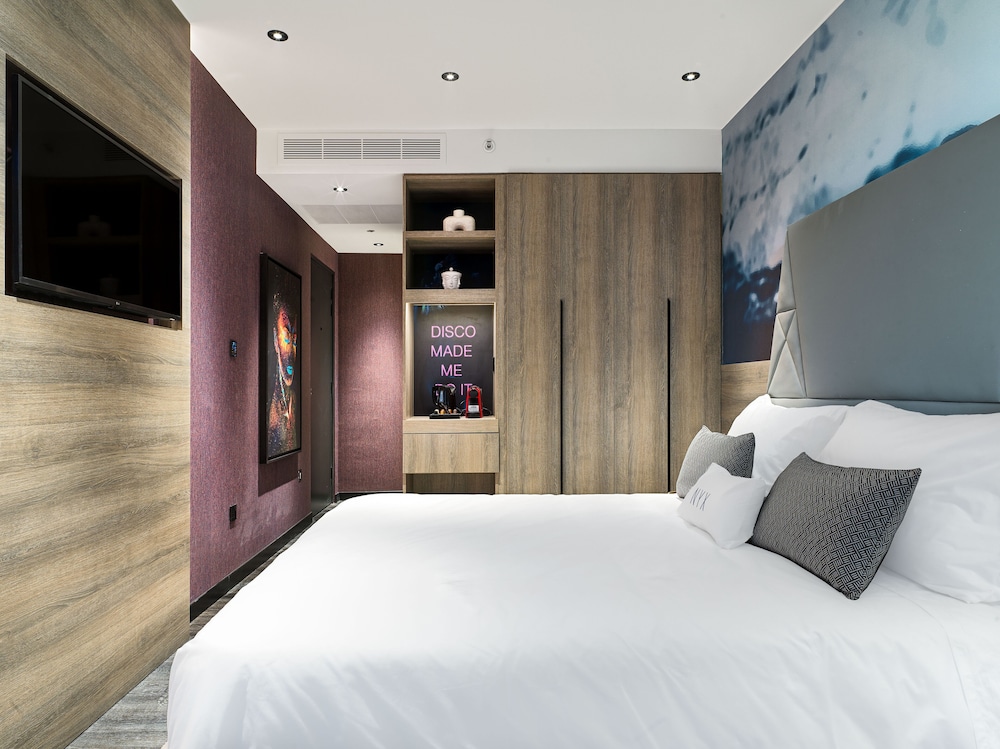 NYX Hotel Limassol — Hotel rooms in Limassol, Limassol Region