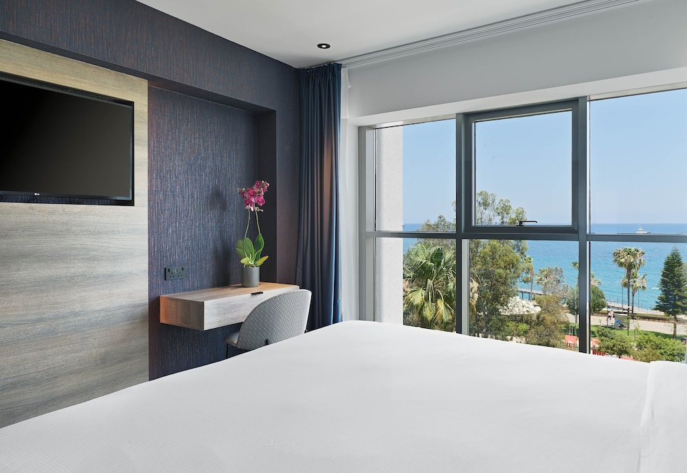 NYX Hotel Limassol — Hotel rooms in Limassol, Limassol Region