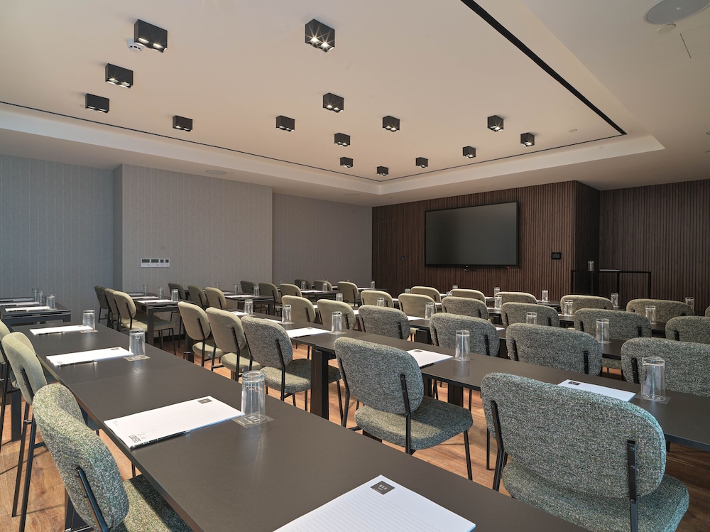 NYX Hotel Limassol — Hotel building in Limassol, Limassol Region