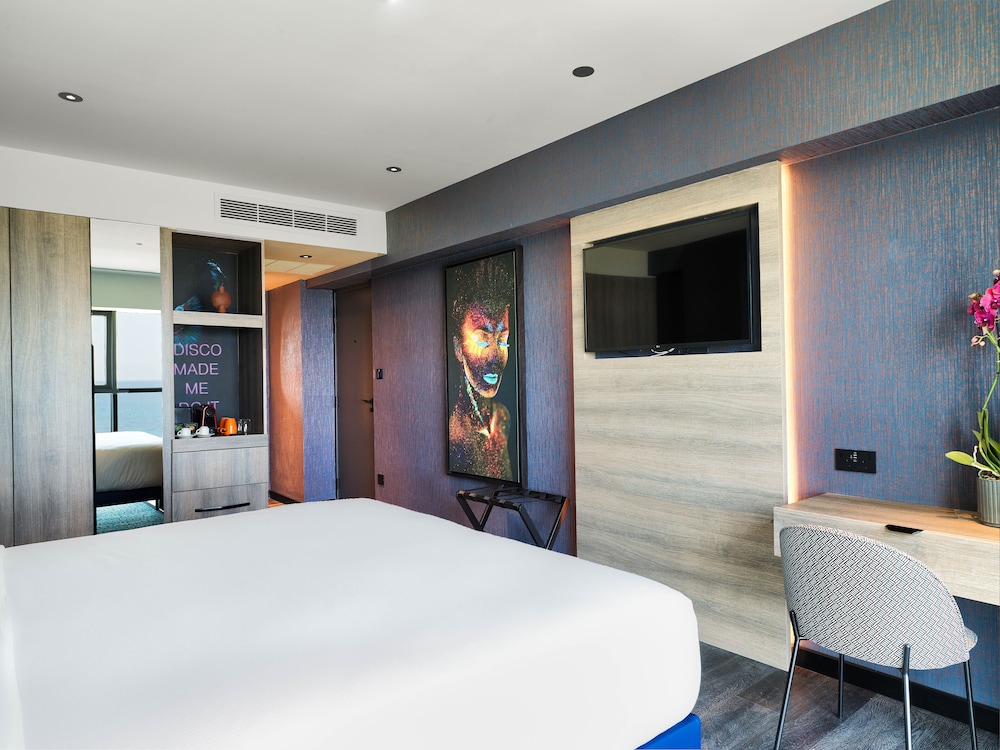 NYX Hotel Limassol — Hotel rooms in Limassol, Limassol Region