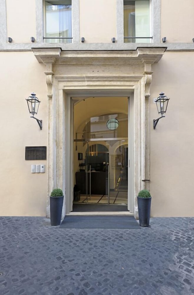 Trevi Palace Luxury Inn — Main photo in Rome, Lazio
