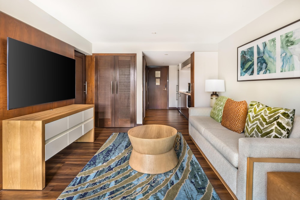 Hilton Grand Vacations Club Hokulani Waikiki Honolulu — Hotel rooms in Honolulu, Hawaii