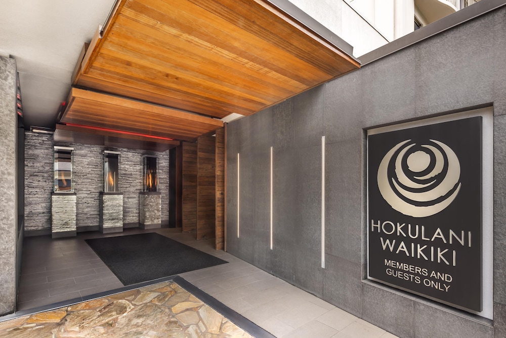 Hilton Grand Vacations Club Hokulani Waikiki Honolulu — Hotel building in Honolulu, Hawaii