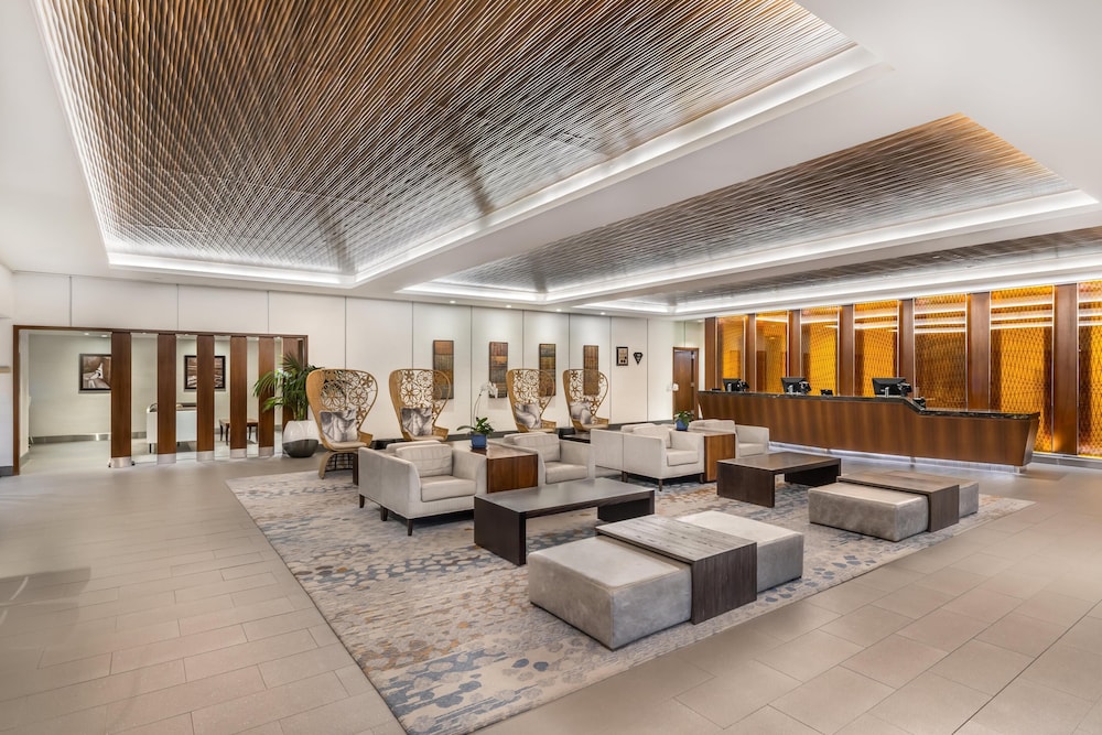 Hilton Grand Vacations Club Hokulani Waikiki Honolulu — Hotel building in Honolulu, Hawaii