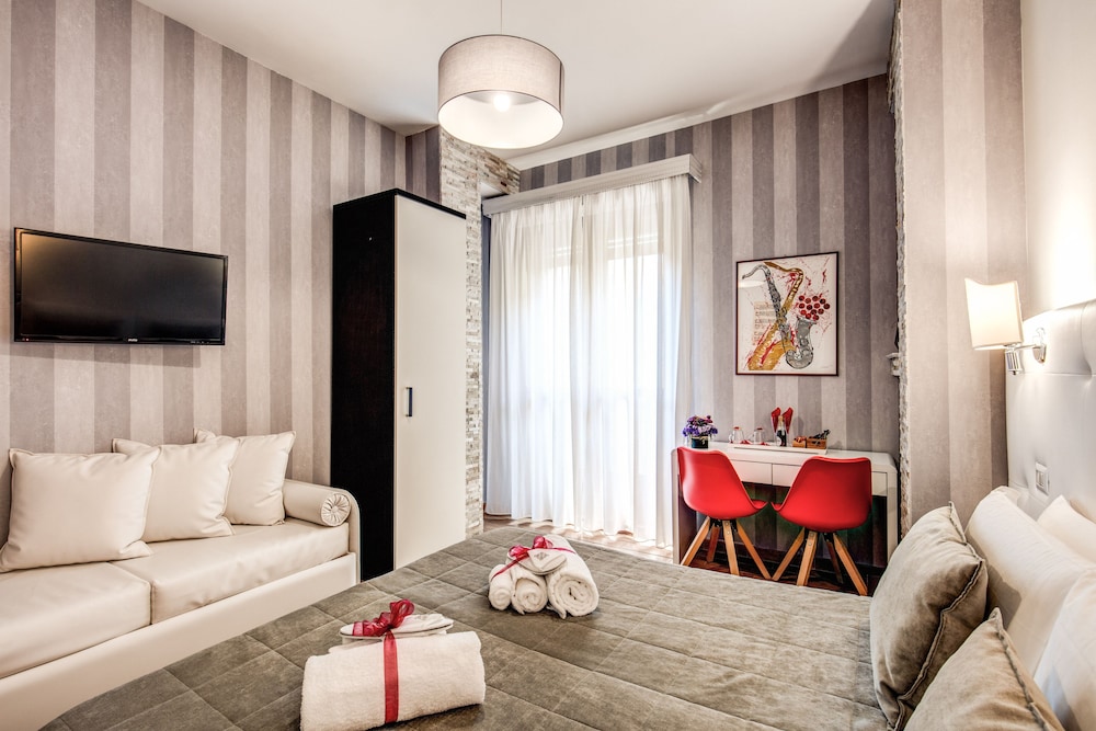 Santamaria Inn — Hotel rooms in Rome, Lazio