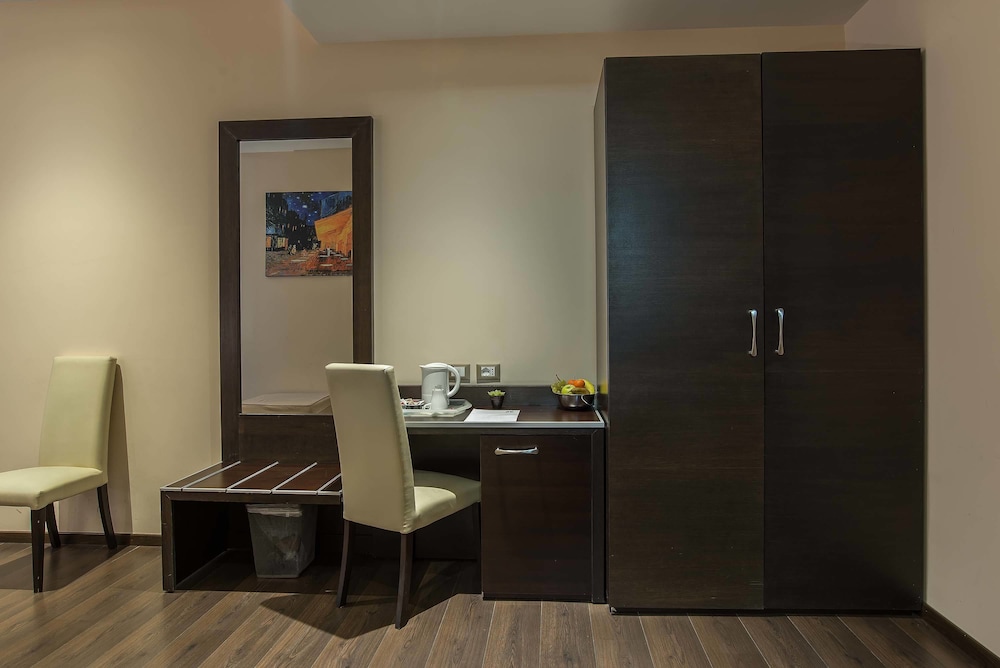 Infinity Hotel San Pietro — Hotel rooms in Rome, Lazio