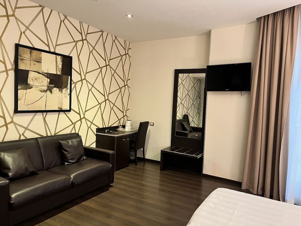Infinity Hotel San Pietro — Hotel rooms in Rome, Lazio