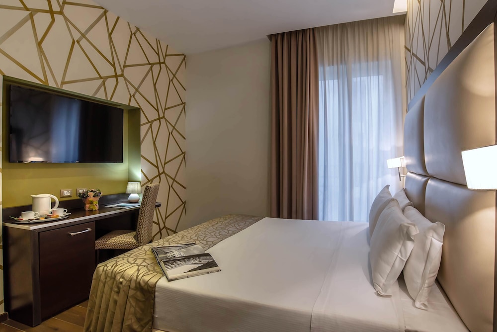 Infinity Hotel San Pietro — Hotel rooms in Rome, Lazio