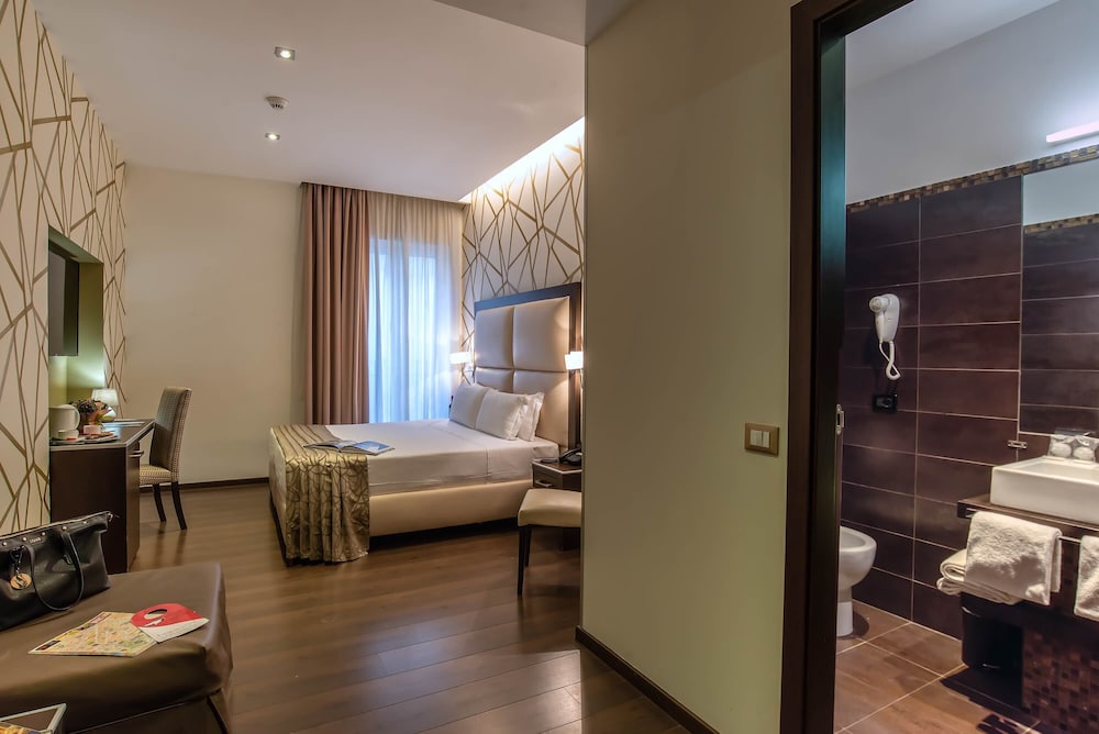 Infinity Hotel San Pietro — Hotel rooms in Rome, Lazio