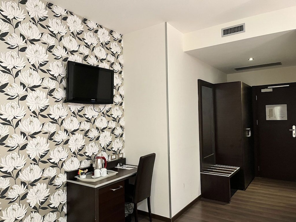 Infinity Hotel San Pietro — Hotel rooms in Rome, Lazio