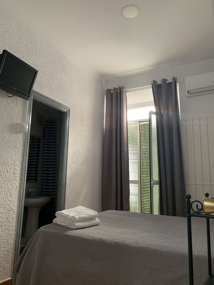 Hostal Alcobia