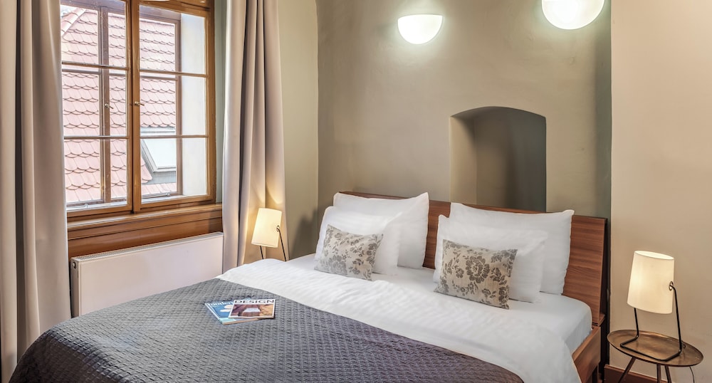 3 Epoques Apartments by Adrez Living — Hotel rooms in Prague, Prague