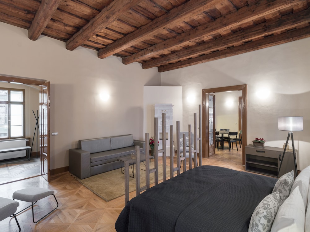 3 Epoques Apartments by Adrez Living — Hotel rooms in Prague, Prague