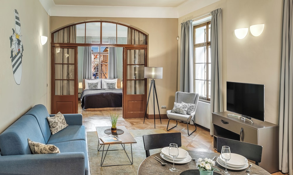 3 Epoques Apartments by Adrez Living — Hotel rooms in Prague, Prague