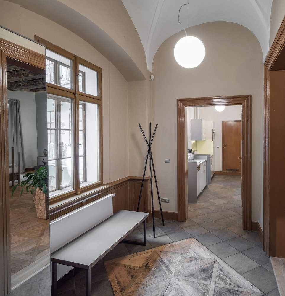3 Epoques Apartments by Adrez Living — Hotel rooms in Prague, Prague