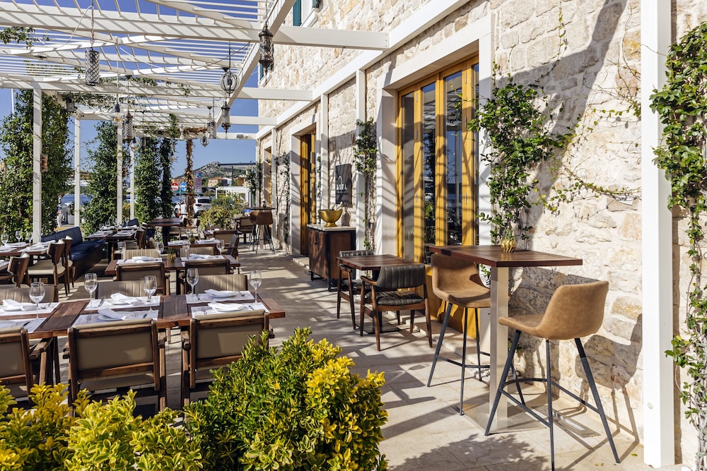 Armerun Heritage Hotel — Restaurant & bars in Šibenik, Šibenik-Knin