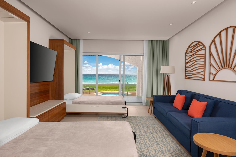 Hilton Cancun Mar Caribe All-Inclusive Resort — Hotel rooms in Cancun, Quintana Roo