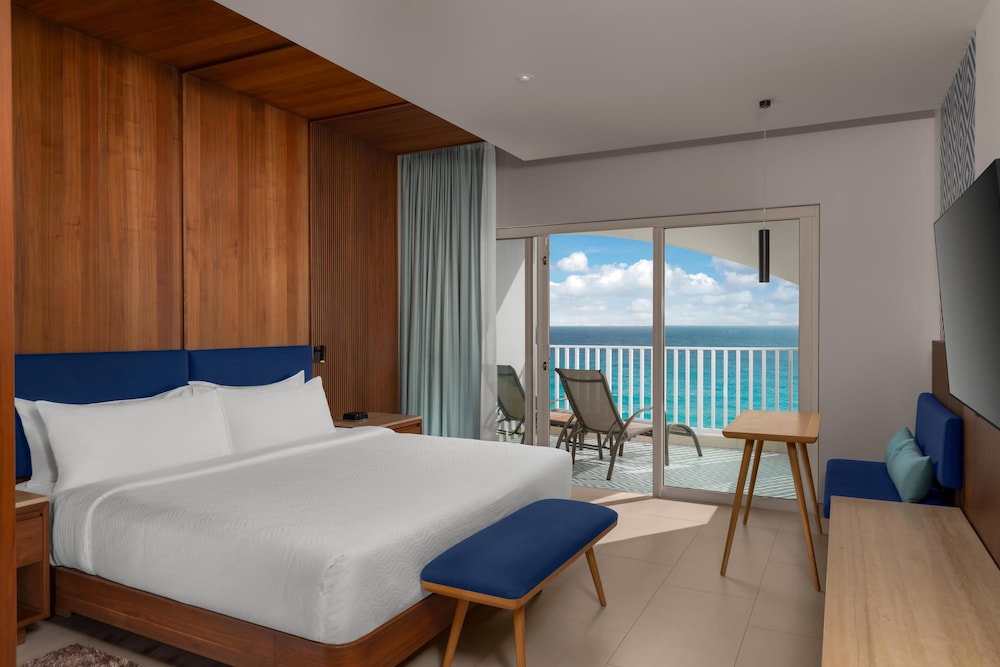 Hilton Cancun Mar Caribe All-Inclusive Resort — Hotel rooms in Cancun, Quintana Roo