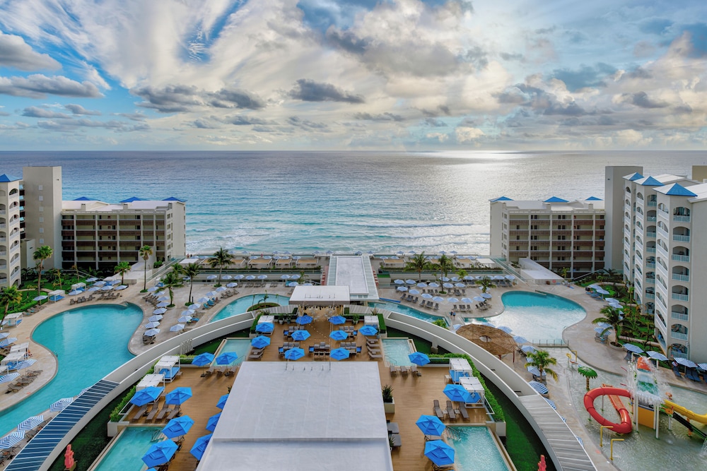 Hilton Cancun Mar Caribe All-Inclusive Resort — Beach in Cancun, Quintana Roo
