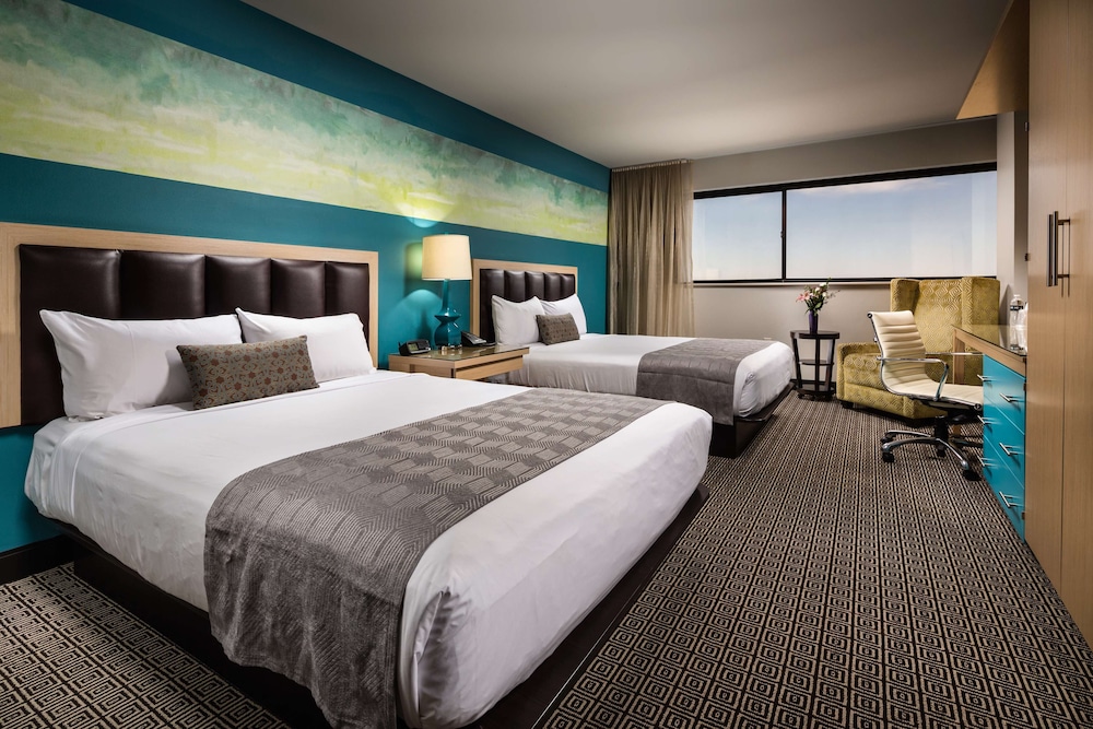Downtown Grand Las Vegas — Hotel rooms in Las Vegas, Nevada