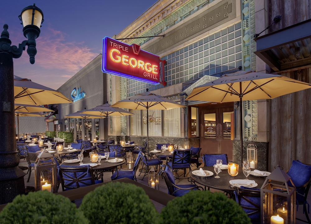 Downtown Grand Las Vegas — Restaurant & bars in Las Vegas, Nevada