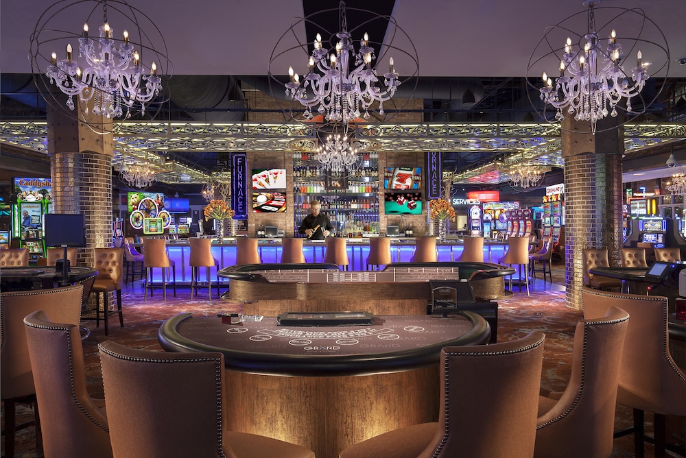 Downtown Grand Las Vegas — Restaurant & bars in Las Vegas, Nevada
