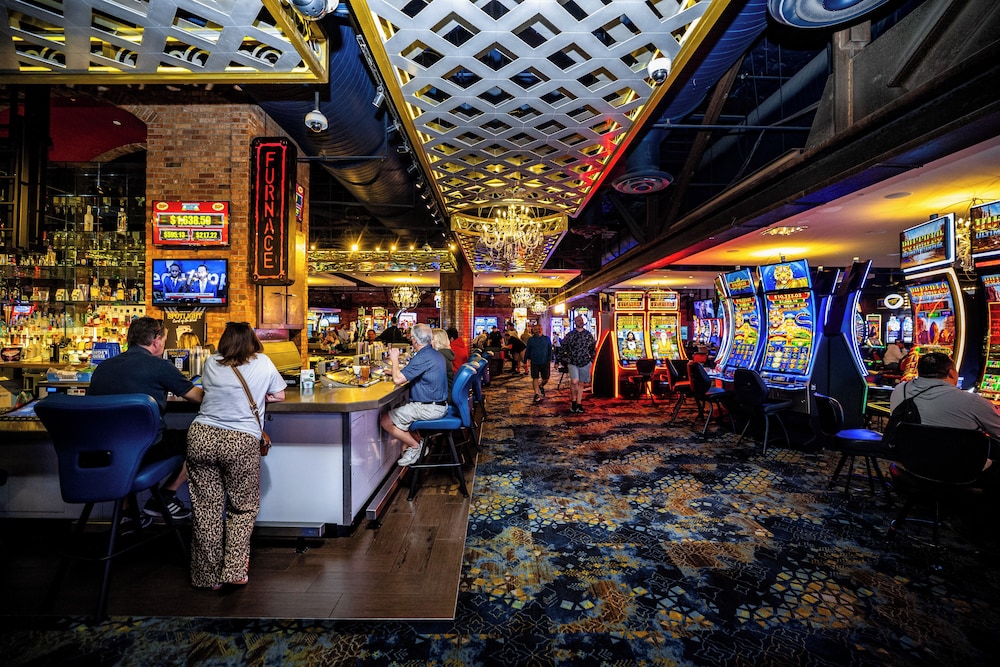 Downtown Grand Las Vegas — Restaurant & bars in Las Vegas, Nevada
