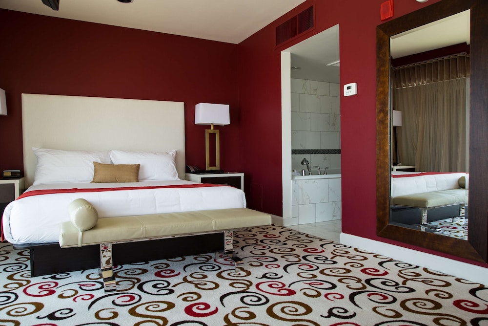 Downtown Grand Las Vegas — Hotel rooms in Las Vegas, Nevada