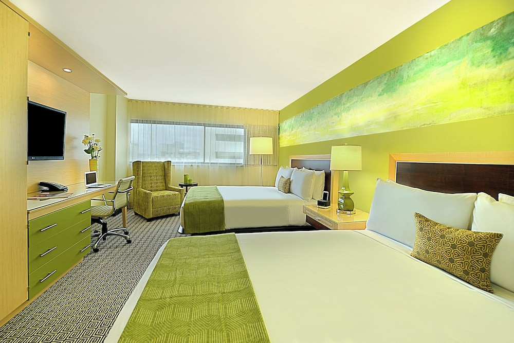 Downtown Grand Las Vegas — Hotel rooms in Las Vegas, Nevada