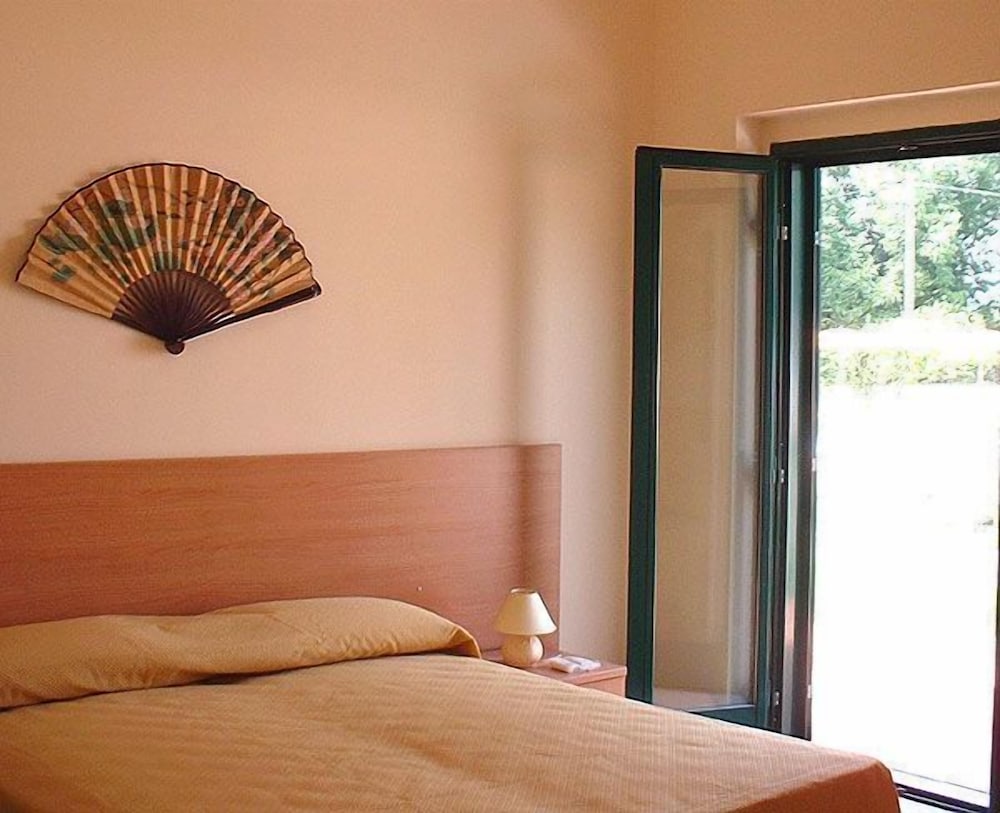 Villaggio Artemide — Hotel rooms in Giardini Naxos, Sicily