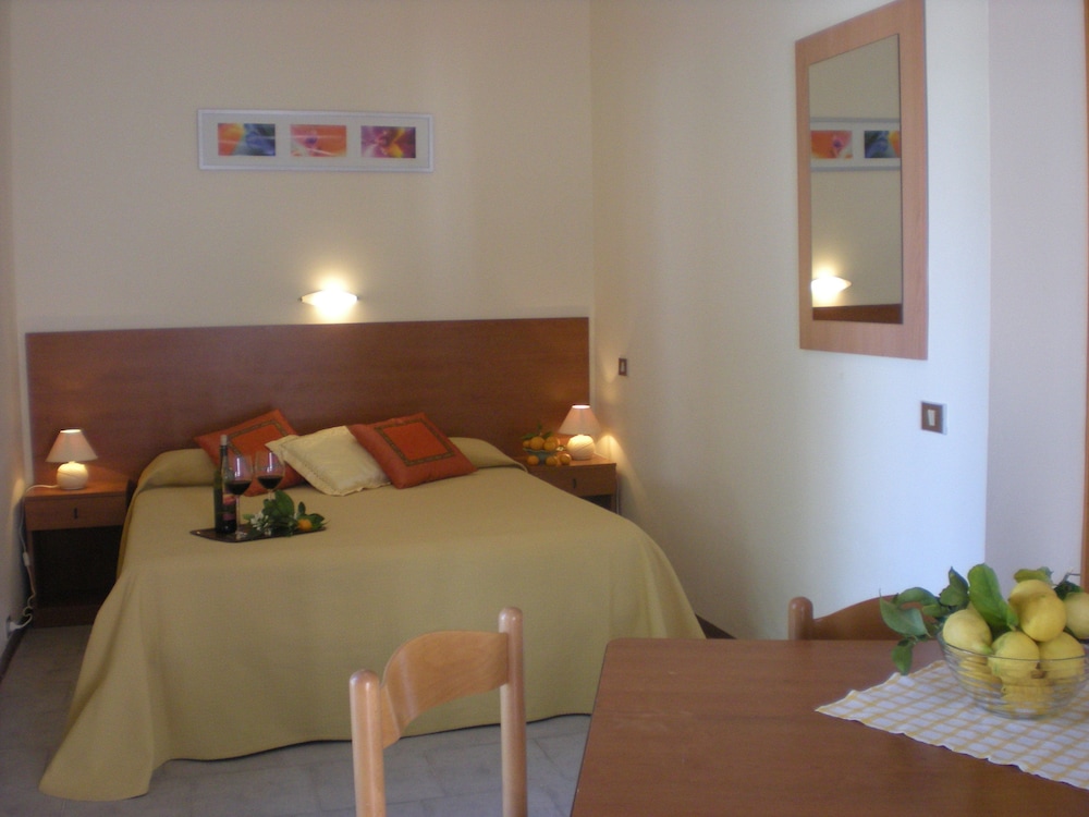Villaggio Artemide — Hotel rooms in Giardini Naxos, Sicily