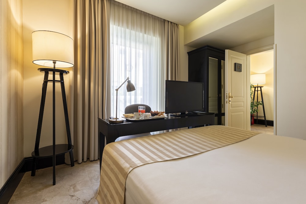 Profumo Maison Colosseo — Hotel rooms in Rome, Lazio