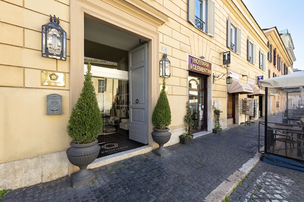 Profumo Maison Colosseo — Hotel building in Rome, Lazio