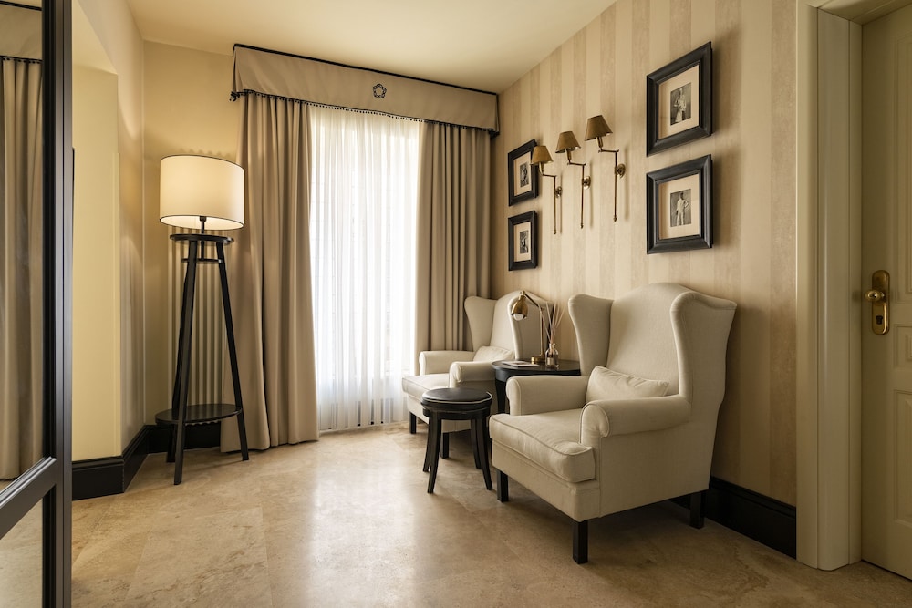 Profumo Maison Colosseo — Hotel rooms in Rome, Lazio