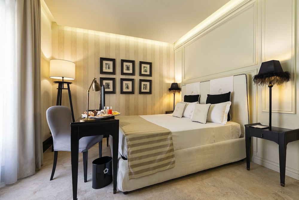 Profumo Maison Colosseo — Hotel rooms in Rome, Lazio