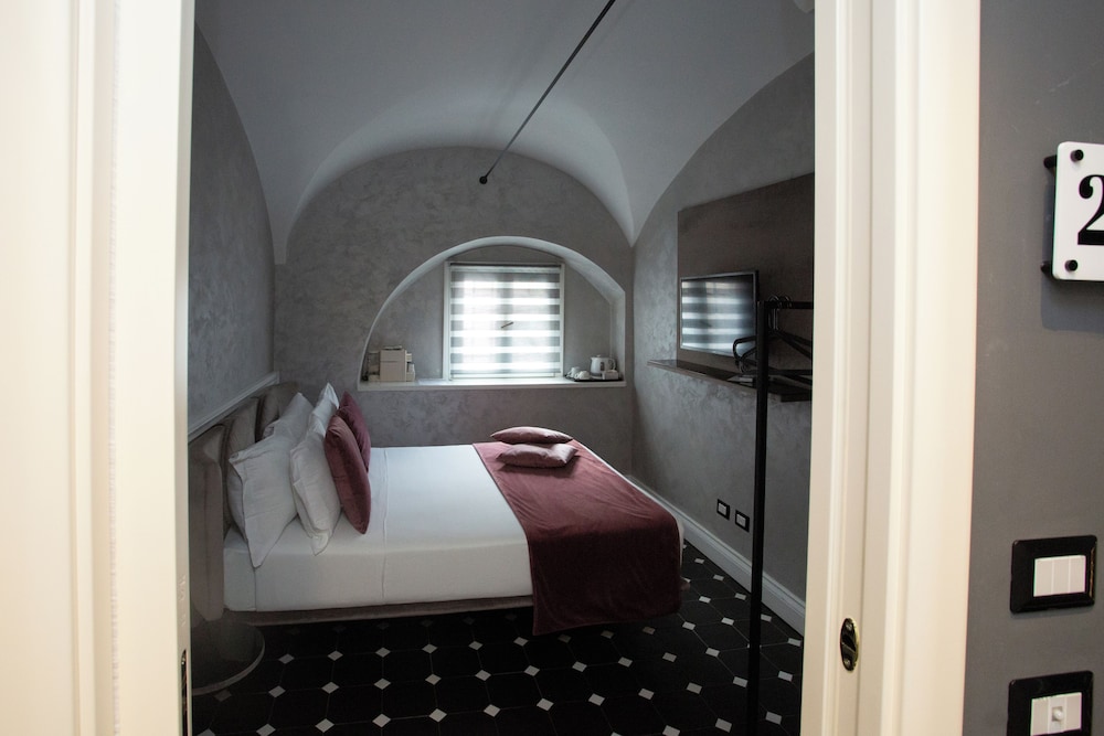 Profumo Maison Colosseo — Hotel rooms in Rome, Lazio