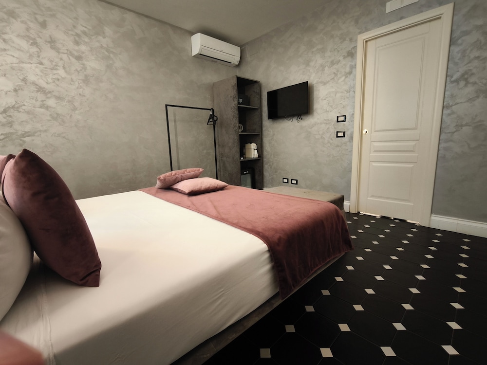 Profumo Maison Colosseo — Hotel rooms in Rome, Lazio