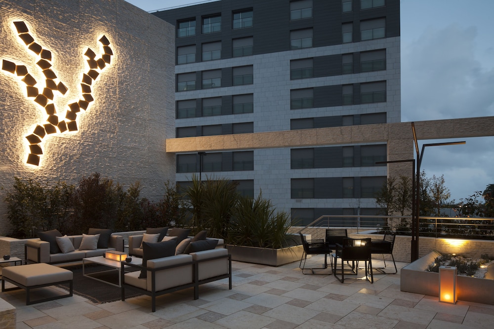 EPIC SANA Lisboa Hotel — Hotel building in Lisbon, Lisboa